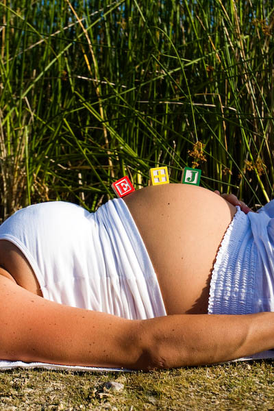 maternity pictures belly pic