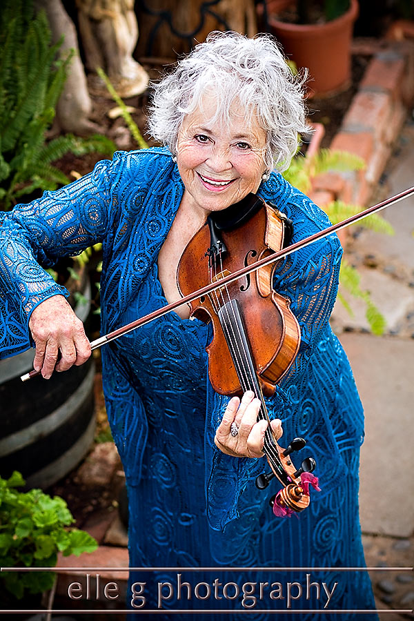San-Diego-Violinist-Gloria-Paris